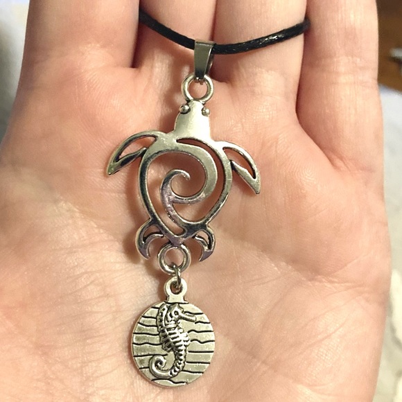 Handmade Ocean Life Earring Necklace and Brooch Combo Lot Mermaid Starfish - Picture 3 of 5